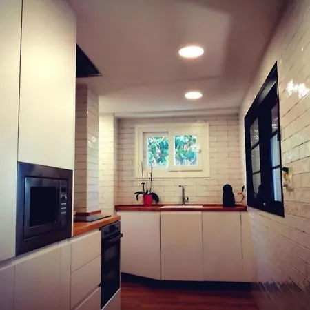 Cozy & Modern By Kura Homes